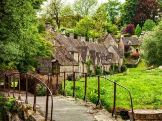 Jigsaw Puzzle «A village from a fairy tale»