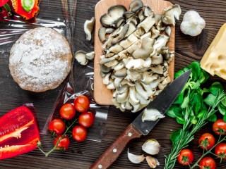 Jigsaw Puzzle «Mushrooms for dinner»