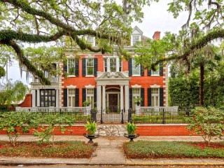 Jigsaw Puzzle «Mansion in Savannah»