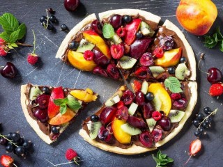 Jigsaw Puzzle «Pie with berries»