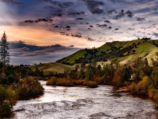 Jigsaw Puzzle «river and hill»