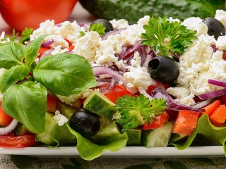 Jigsaw Puzzle «Cheese salad»