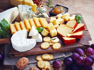 Jigsaw Puzzle «Cheese slices»