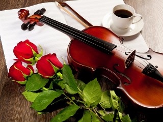 Jigsaw Puzzle «Three roses and a violin»