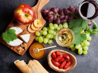 Jigsaw Puzzle «Wine and grapes»