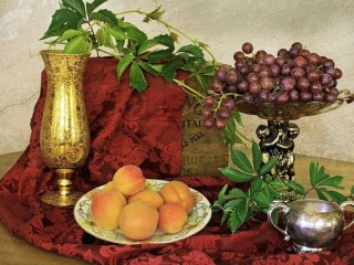 Jigsaw Puzzle «Grapes and apricots»