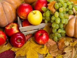 Jigsaw Puzzle «apples and grapes»