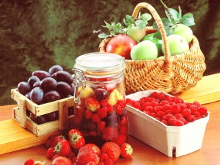 Jigsaw Puzzle «Apples with berries»