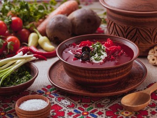 Jigsaw Puzzle «Borscht with beets»