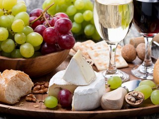 Jigsaw Puzzle «Wine and snack»